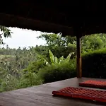 Rumah Sungai Villa