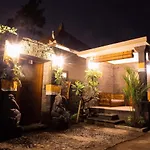Dina Villa