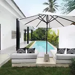 Jungle\'S Door Ubud By Love Is Simple