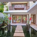 Villa Balinese Luxurious Elegance