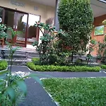 Uma Taman House