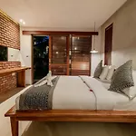 Yarama Cottages