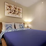 Sari House Ubud - Balinese Style Homestay