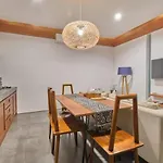 Lavilla Ten