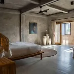 Aki Apartment
