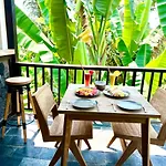Widya Luxury House