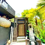 Widya Luxury House