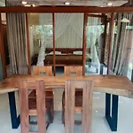De\'Dalam Nature Deluxe