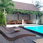 De\'Dalam Nature Deluxe