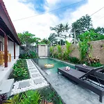Tutik Private House By Supala