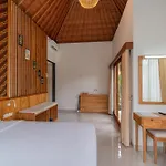 Three Beagles Villa