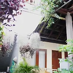 Wahwik\'S House