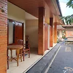 Wisuda Guest House