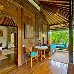 Dihya 1 Bedroom Deluxe Garden Wooden Zn231