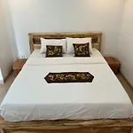 Yastra Yana Homestay