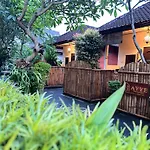 Ayye Bungalows
