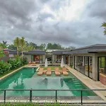 Peaceful Villa,Surrounded Nature