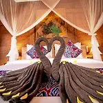 Lanturan Ubud Villas
