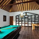 Villa Candi Kecil Empat By Villa Finder