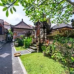 Gatra Ubud Inn