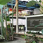 Umah Belos