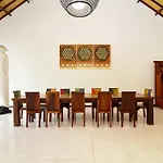 Villa Candi Kecil Empat