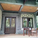 Prasanti Bed & Breakfast