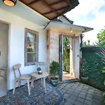 Ubud Glassy Villa By Pramana Villas