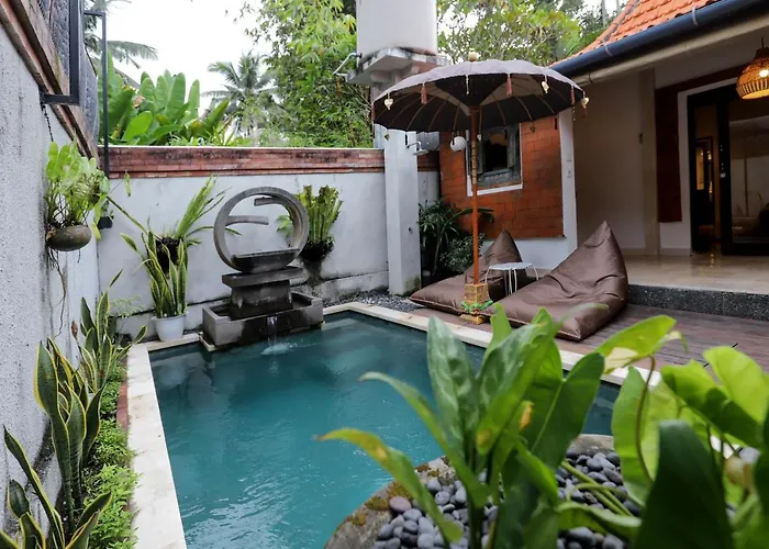 Secret House: A Hidden Paradise For Young Couple
