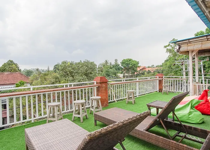 Kememai Hostel