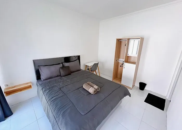 White Sandat Guest House