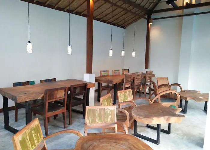 De\'Dalam Nature Deluxe