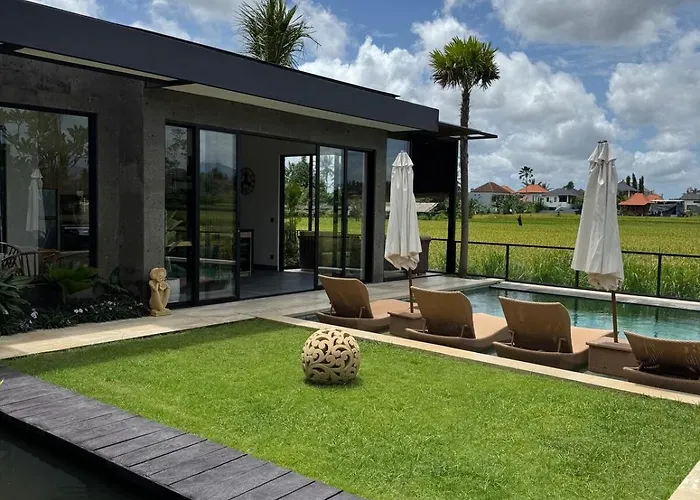 Peaceful Villa,Surrounded Nature