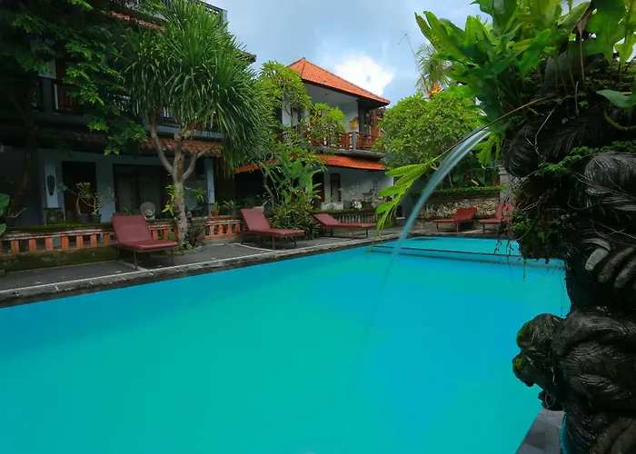 Warsa\'S Garden Bungalow And Spa