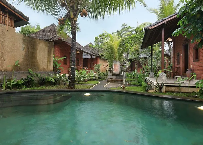 The Alus Cottage And Villa