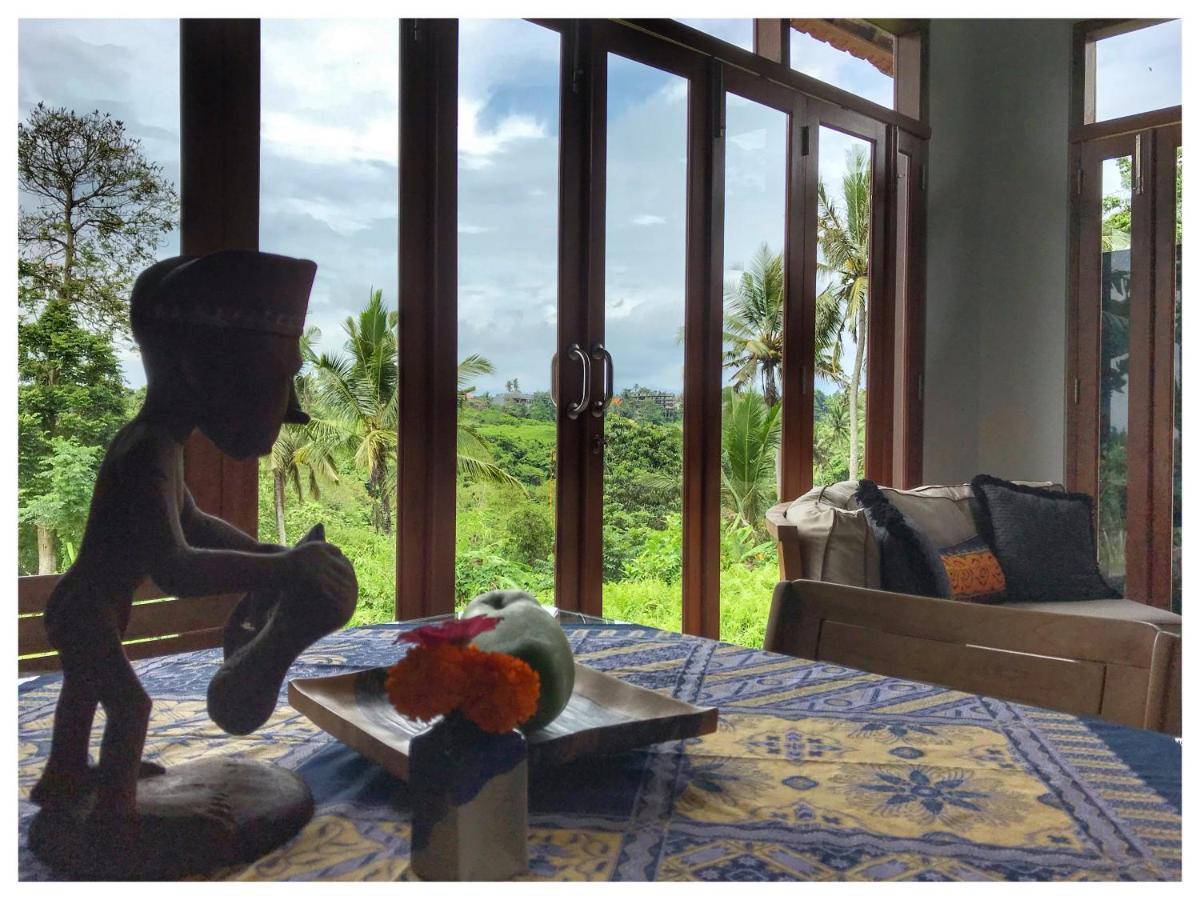 Wake In Paradise And Luxury Lebah Villa Ubud