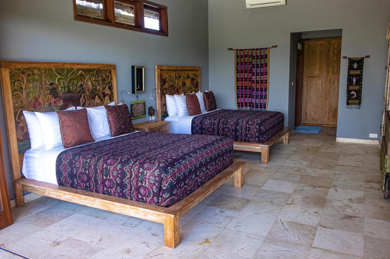 Wake In Paradise And Luxury Lebah *