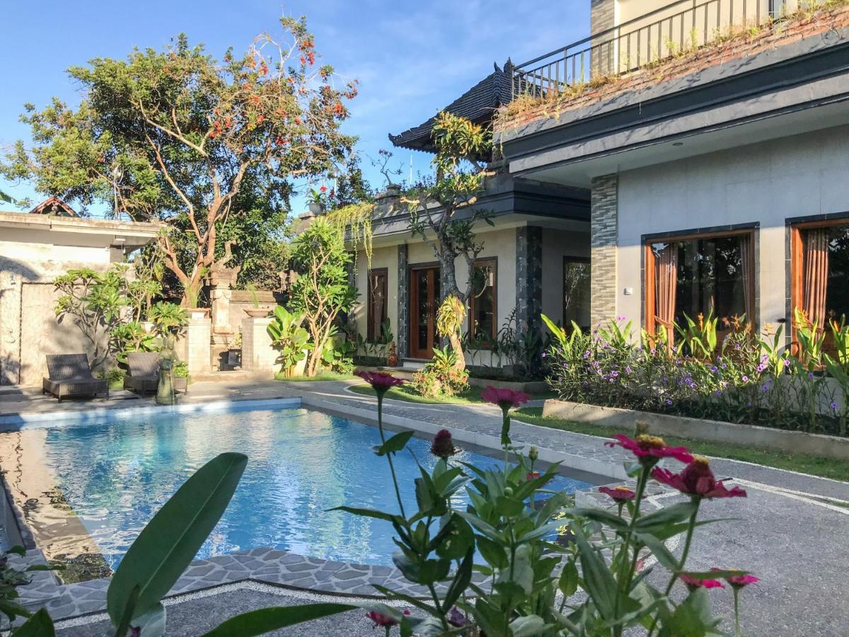 Dira Villa *