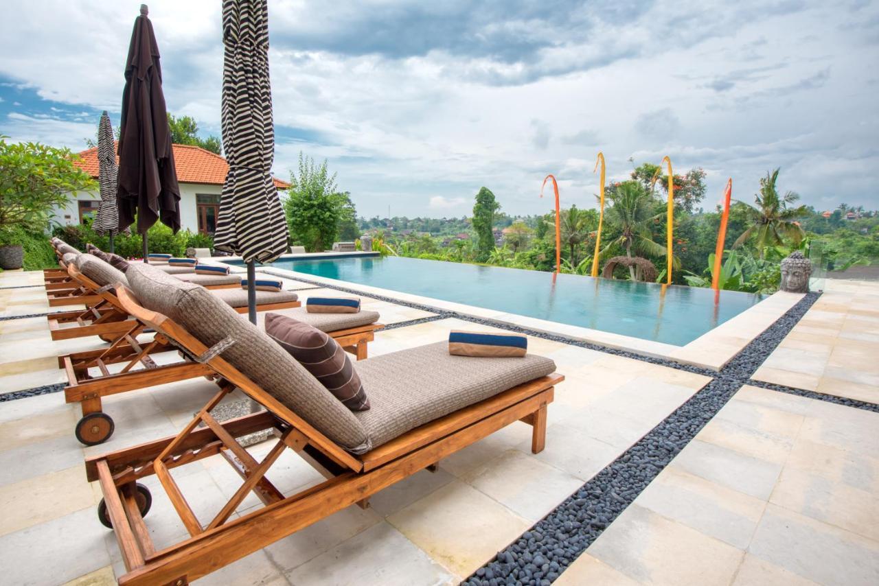 Villa Wake In Paradise And Luxury Lebah