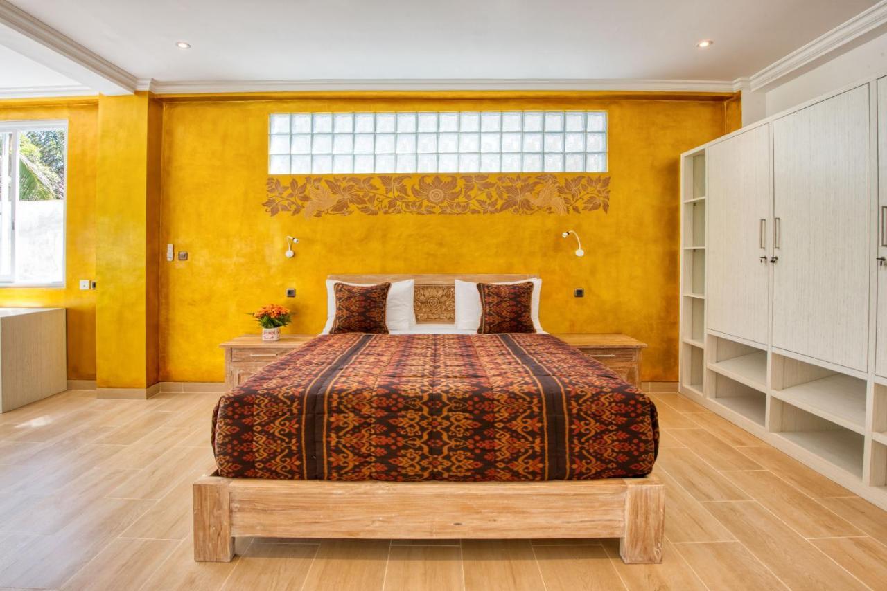 Wake In Paradise And Luxury Lebah Villa *
