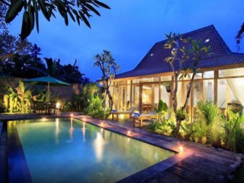 Rumah Tyang Villa *