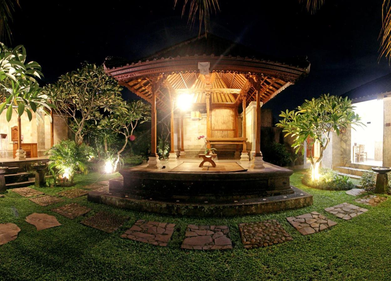 Sari House - Balinese Style Homestay