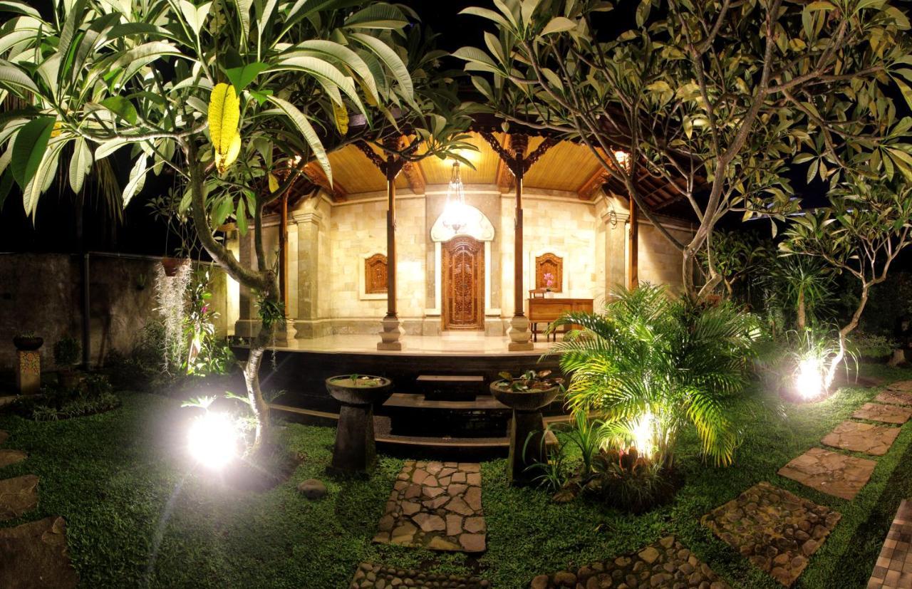 Sari House - Balinese Style Homestay *