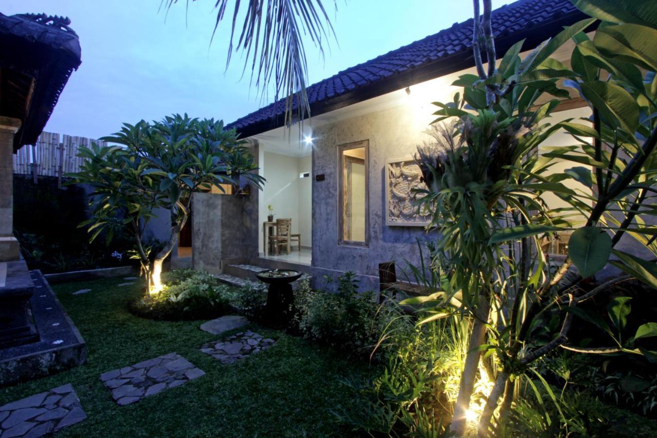 Sari House - Balinese Style Homestay *