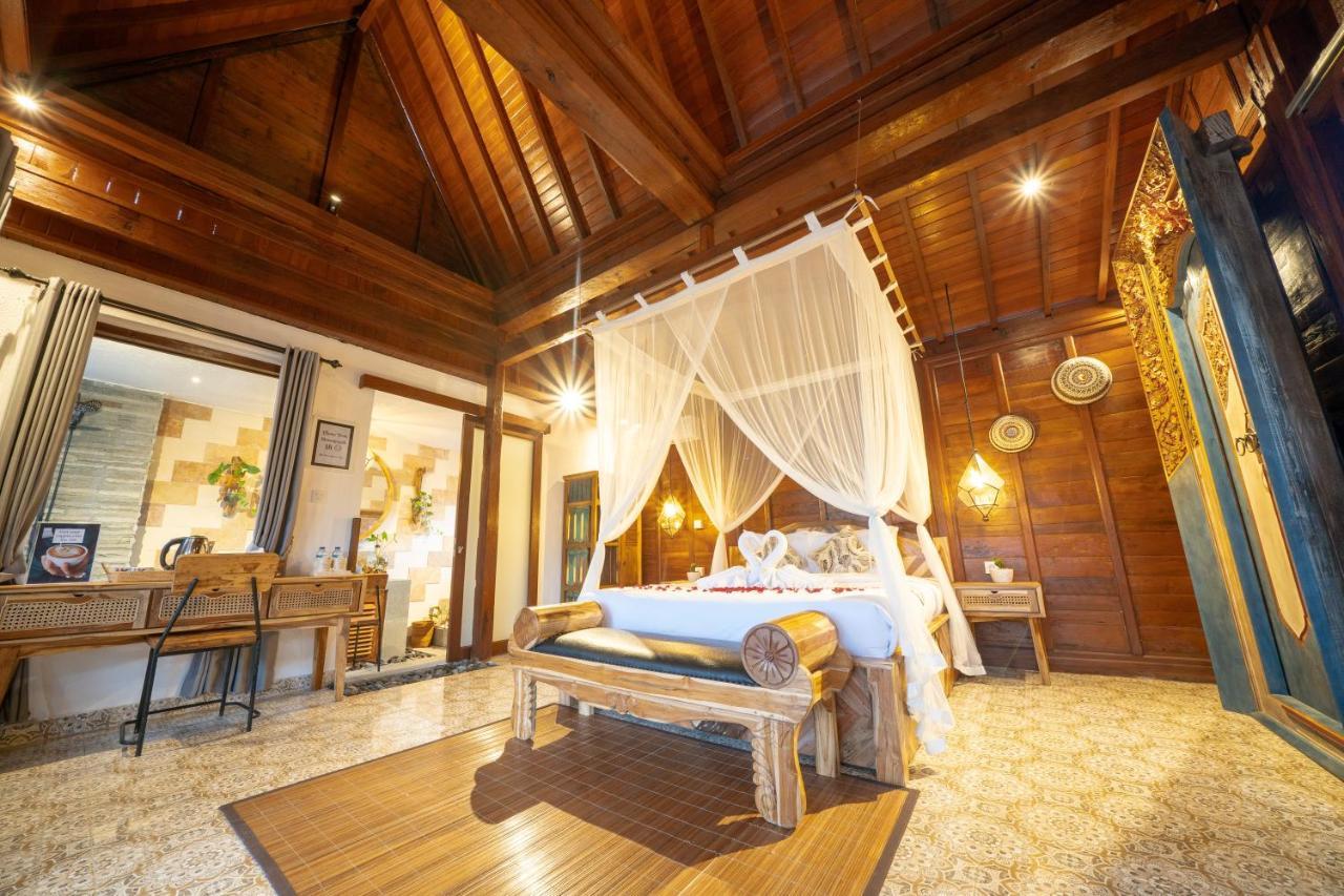 Barong Bali * Ubud