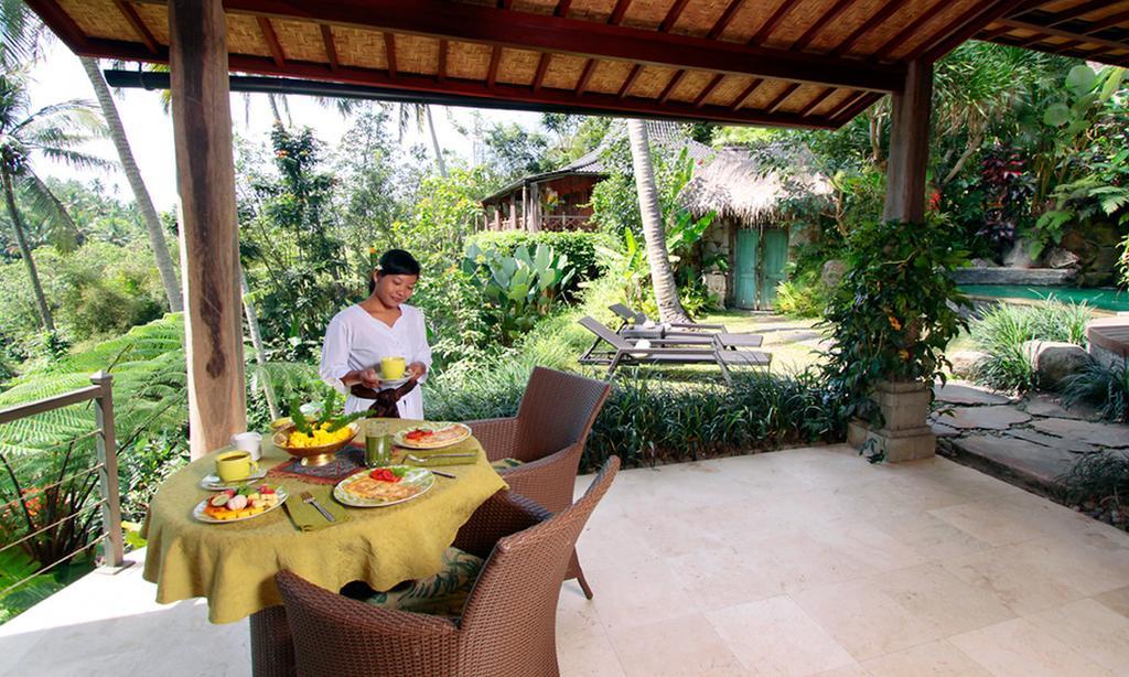 Pelangi Estate Villa *