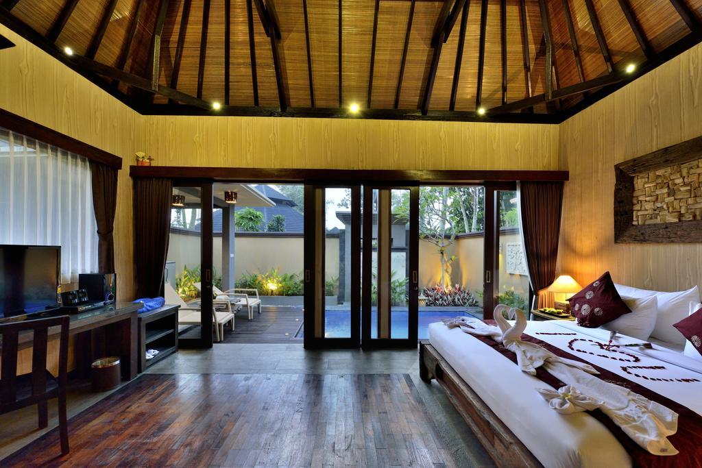 Gino Feruci By Kagum * Ubud