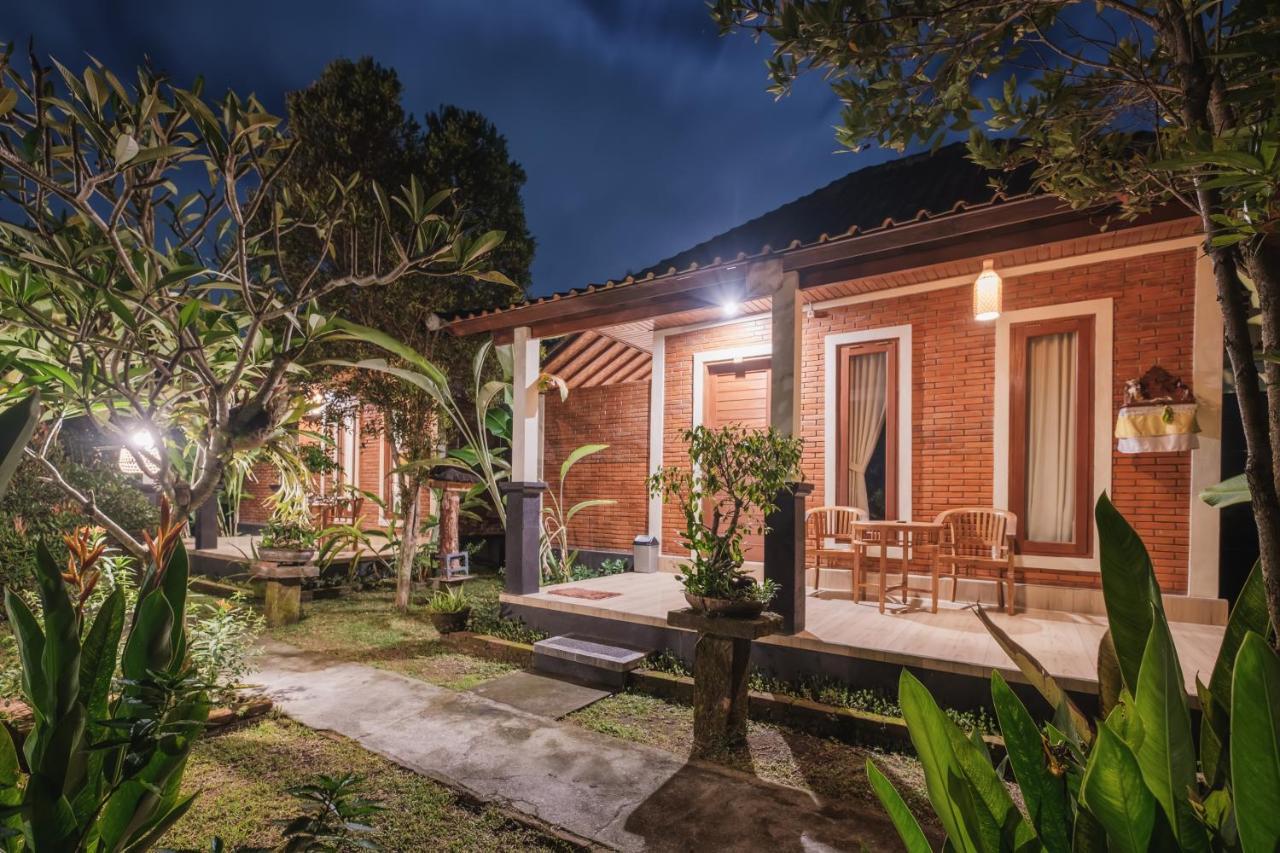 Wisma tamu Dhiari