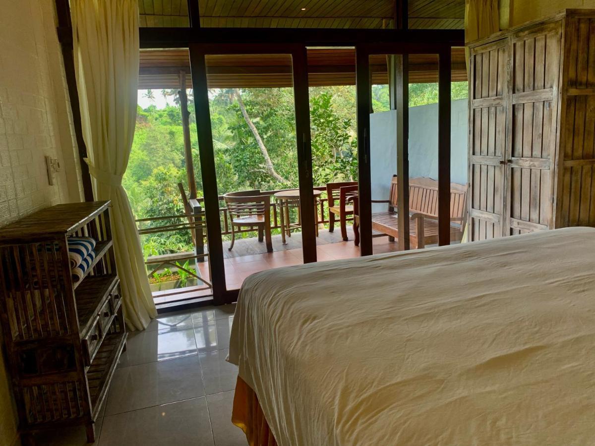 Villa D'tepi House Ubud (Bali)