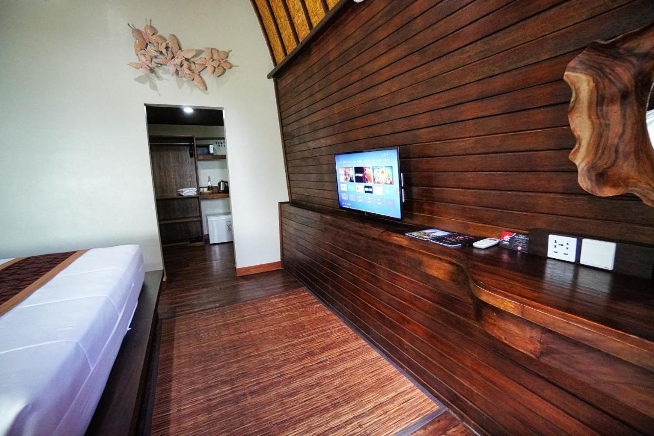 Adil & 4* Ubud